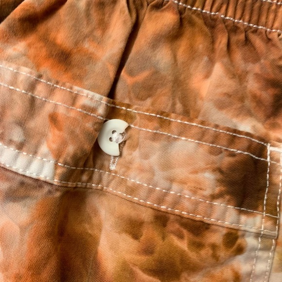 Hand Dyed Red Orange Ice Dye Men's Size 40 Shorts Tie Dye Festival 4" Inseam - Picture 4 of 9